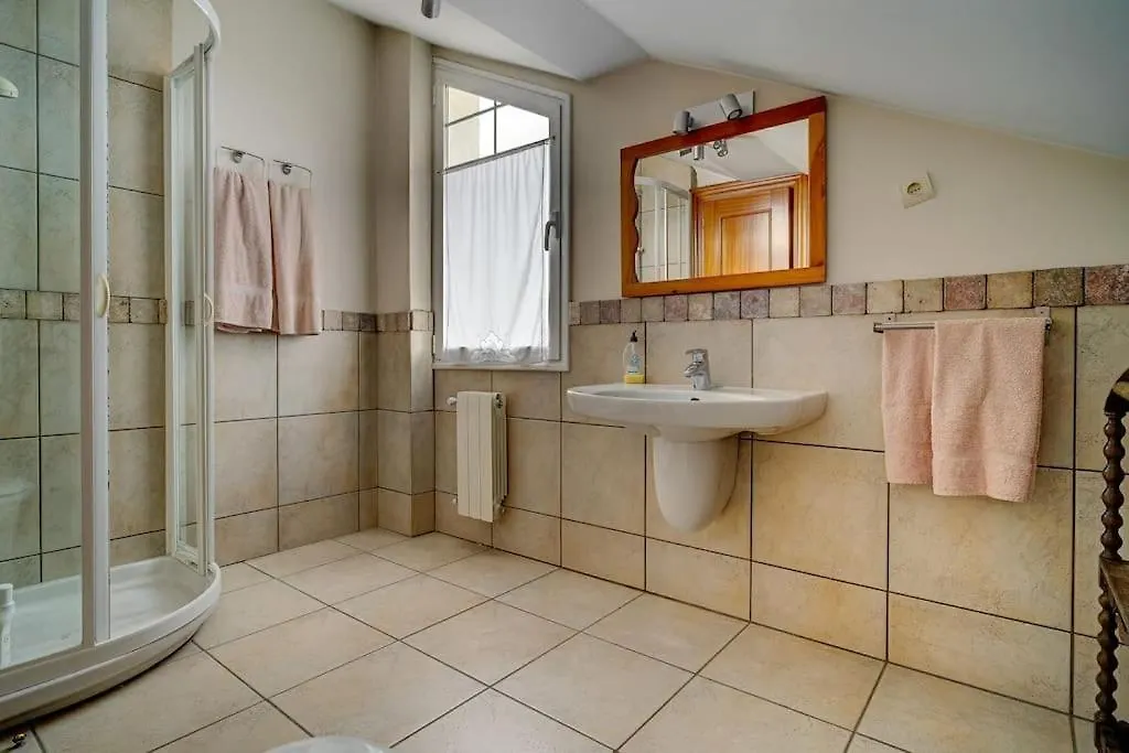 빌바오 Duplex En Chalet Climatizado Y Garaje E-Bi-200 아파트